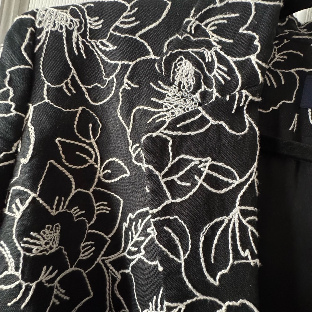 Jones New York Black and White Floral Jacket - Picture 4 of 5